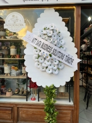 Yapay Celbere Çelenk
